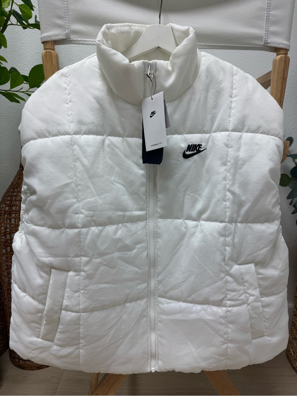Nike White Quilted Women's Puffer Jacket